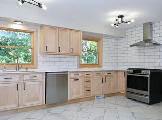 5625 Hansen Rd, Edina, MN 55436