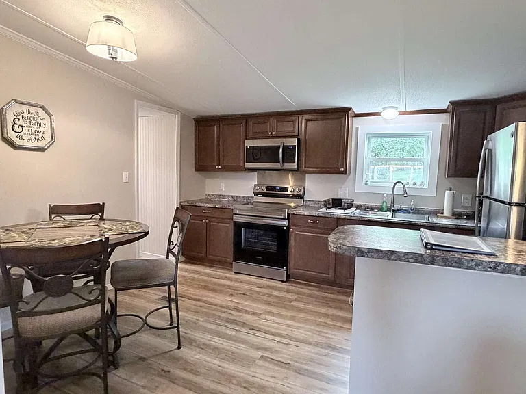 129 Redwood Ln — Photo 8