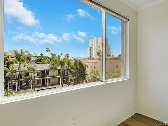 4th image of 1642 7th Ave Unit 424