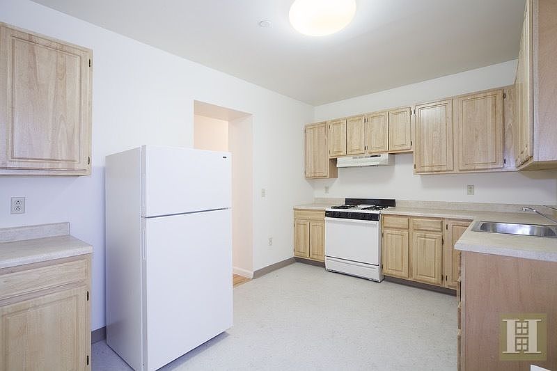 2nd image of 101 W 115th St APT 2F
