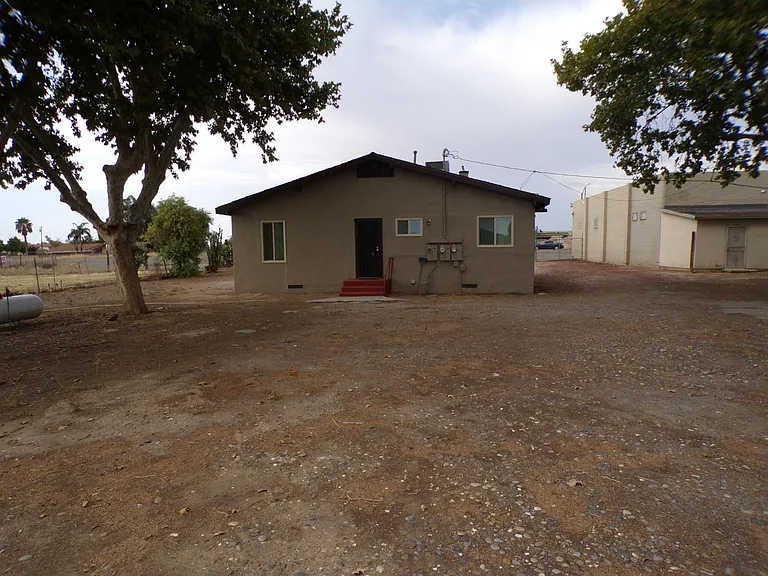 6939 E Kings Canyon Rd — Photo 4