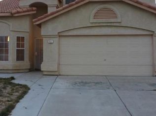 815 Del Rio Dr, Los Banos, CA 93635