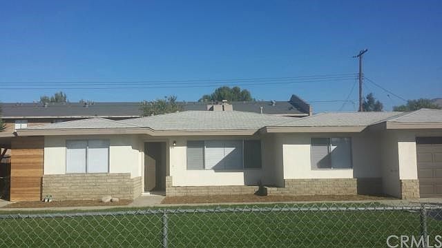 1st image of 25870 E Union St