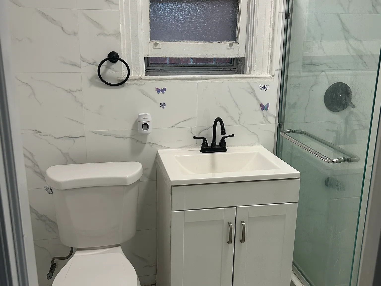 2 bed, $2,500 — Photo 1
