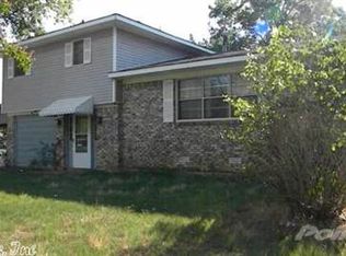 470 Oak St, Mena, AR 72958