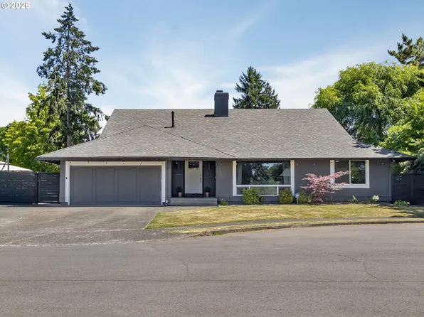 15550 NW Oak Hills Dr, Beaverton, OR 97006