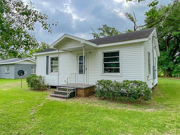 2nd image of 213 Landry St