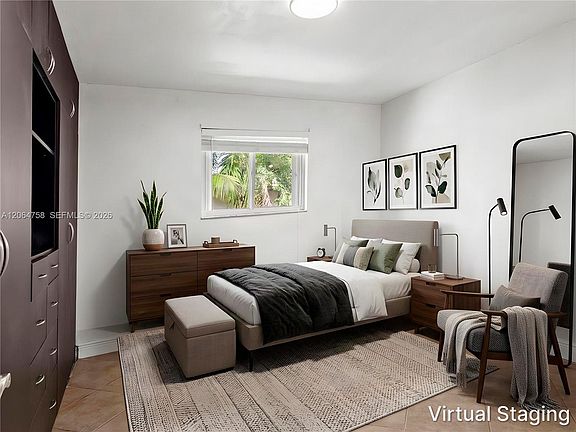 5th image of 560 NW 82nd Pl APT 306