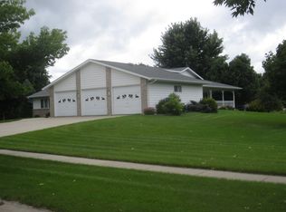 910 Pamela Dr, Brookings, SD 57006