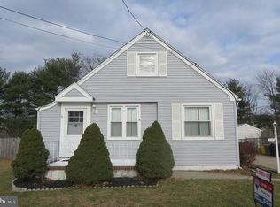 607 Princeton Ave, Maple Shade, NJ 08052