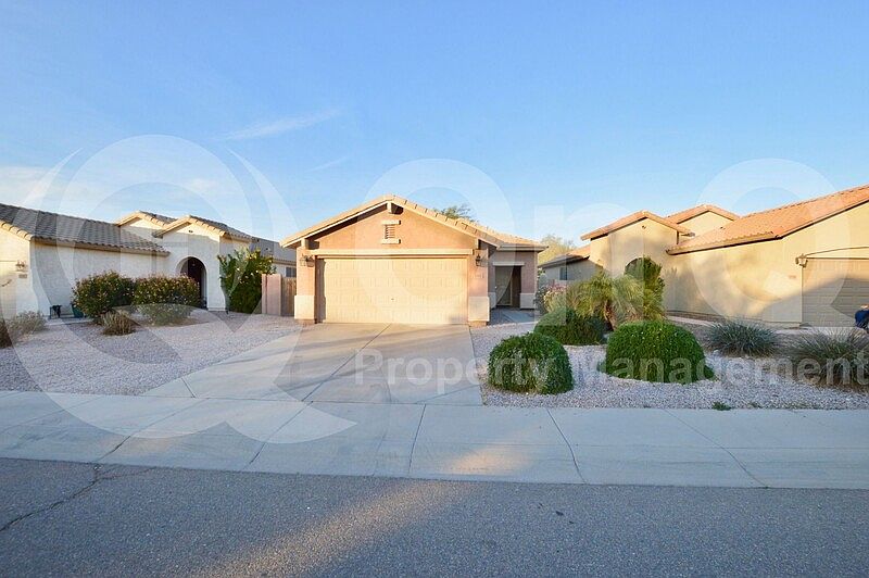 1st image of 2318 W Kristina Ave