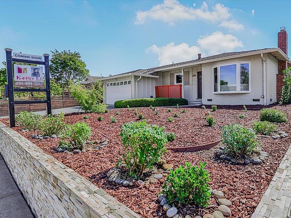 2nd image of 2831 Gazelle Dr