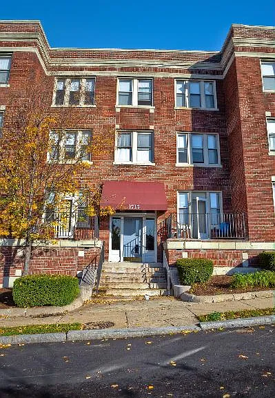 1715 Commonwealth Ave #1 — Photo 3
