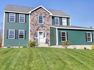 9 Lakeview Dr, Shirley, MA 01464