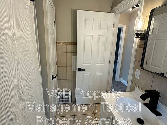 2nd image of 785 E 236th St