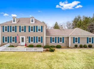 12002 S Gate Rd, Roscoe, IL 61073