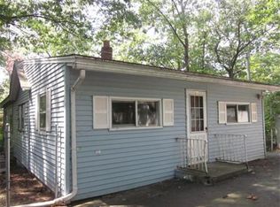 21 Varney Ave, North Chelmsford, MA 01863