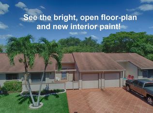 4 Winchmore Ln, Boynton Beach, FL 33426