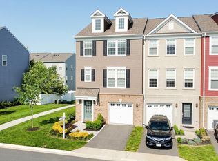 10729 Caledonia Meadow Dr, Manassas, VA 20112