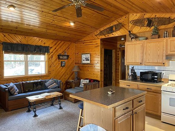 4th image of 32198 S Cove Row