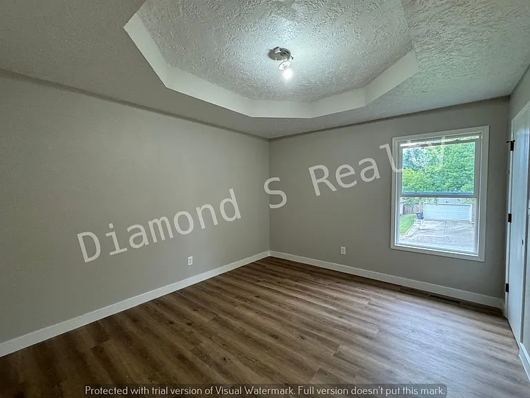 5649 S Ferguson Ave — Photo 9