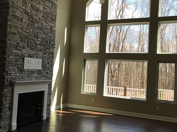 4th image of 147 Alder Dr