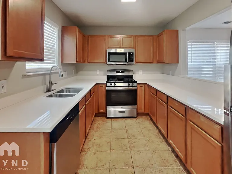 33119 Cottonwood Bnd — Photo 4