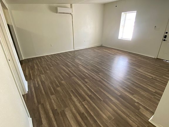 4th image of 5415 Buena Vista St APT 1