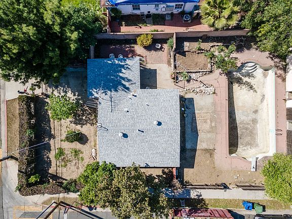 3rd image of 12644 Herrick Ave