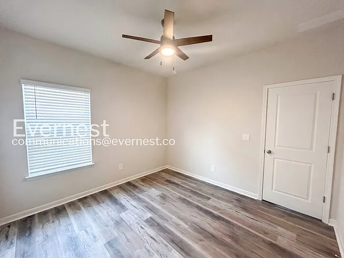 7762 Plymouth Dr — Photo 15