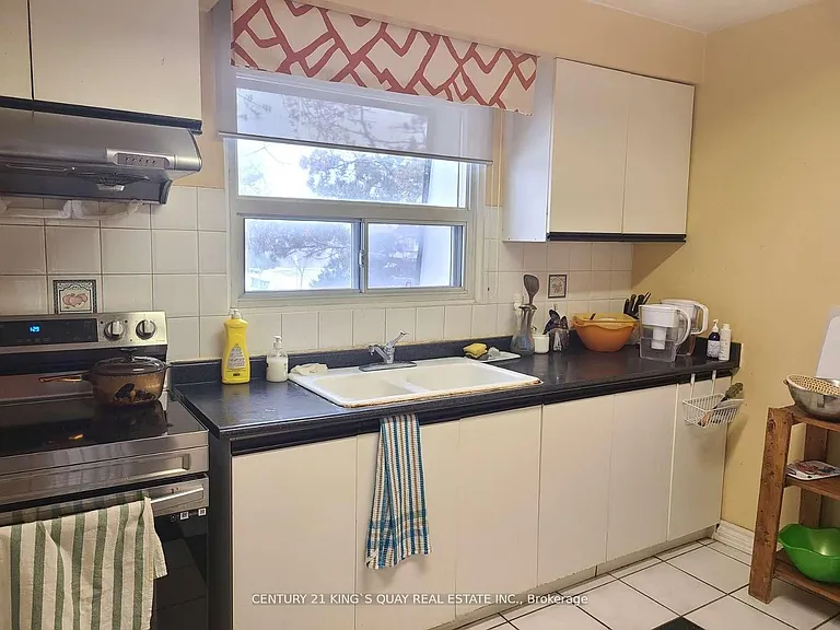 266 Bridletowne Cir #45 — Photo 4