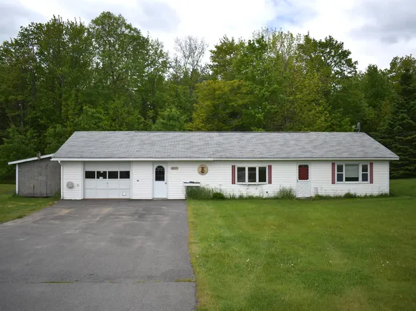 1017 Main Street, Pittsfield, ME 04967