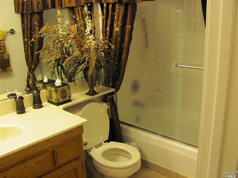 2nd image of 5161 Amberwood Cir