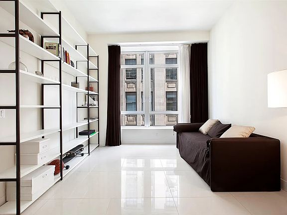 5th image of 111 Fulton St APT 813