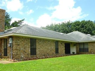 411 Willowbrook Dr, Duncanville, TX 75116