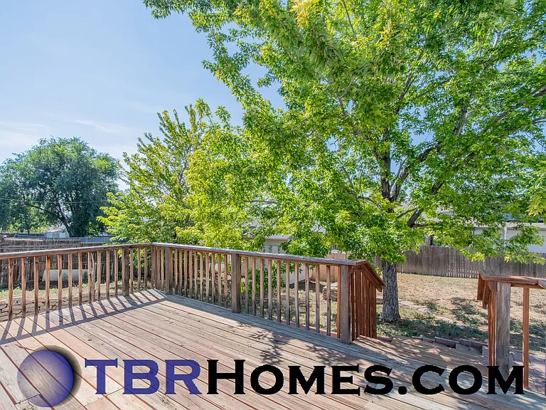 2340 W Harvard Ave — Photo 23