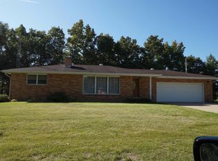 30742 Oak Ln, Bellevue, IA 52031