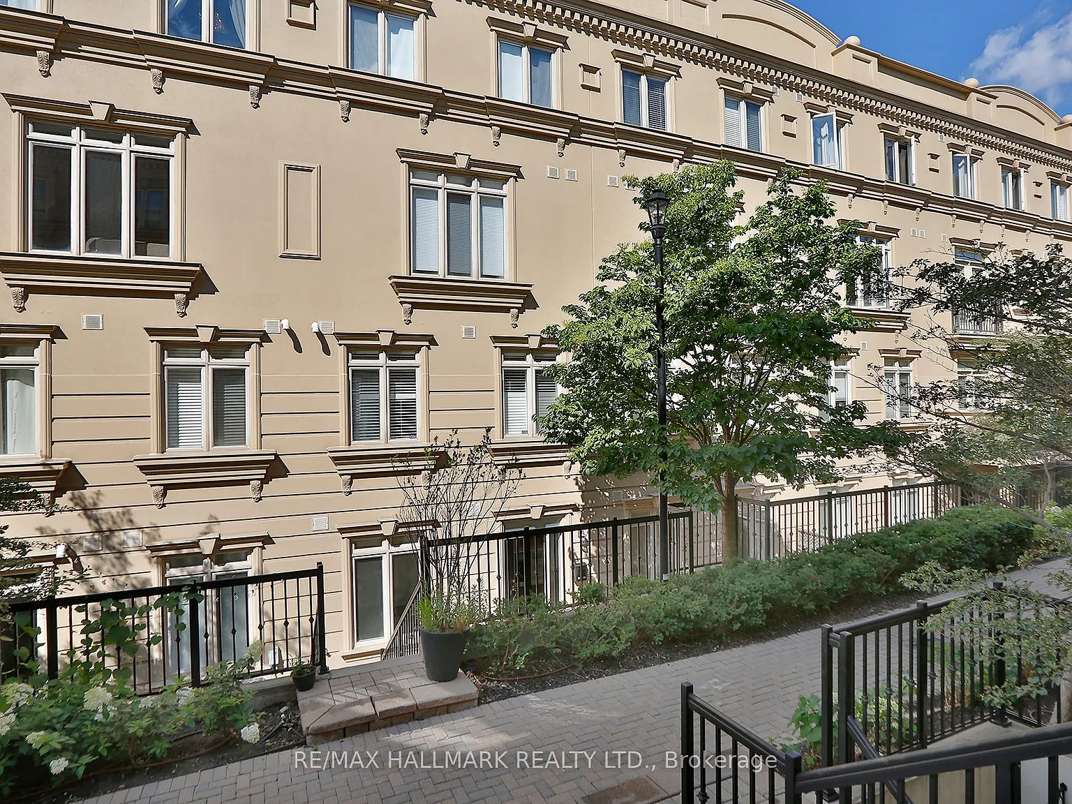 2 bed, $3,500 — Photo 2
