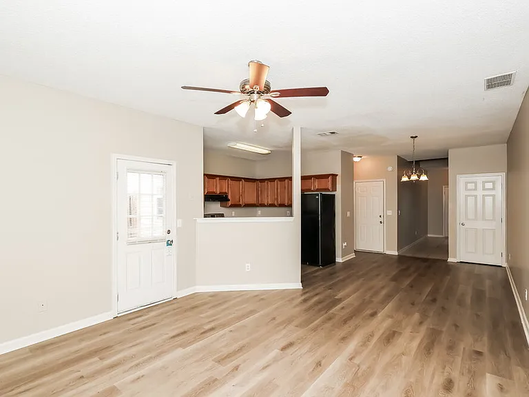 1462 Riverrock Ct — Photo 4