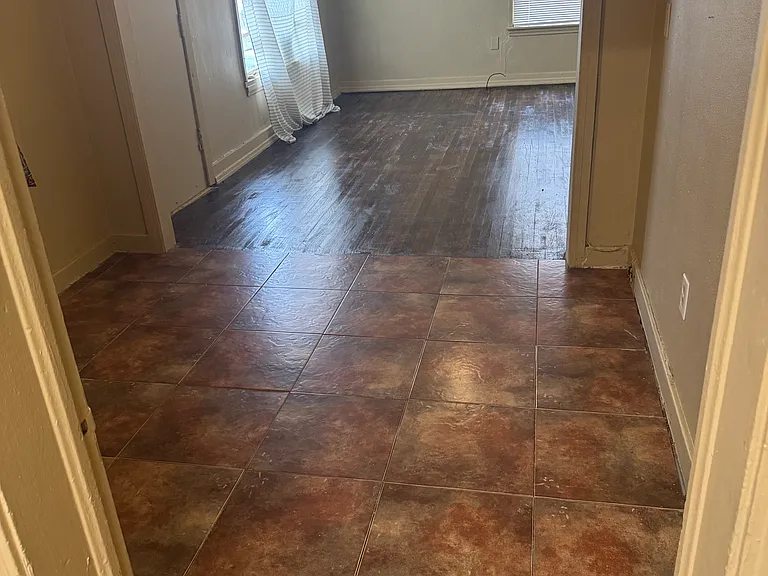 351 Boling St — Photo 5