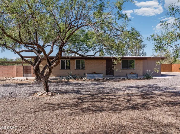 8825 N Marathon Dr, Tucson, AZ 85704