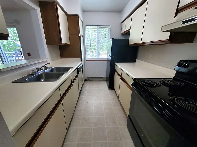 Orchard Village Apartments — Photo 162