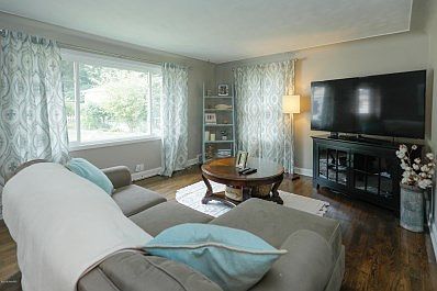 196 W Crooked Lake Dr-105