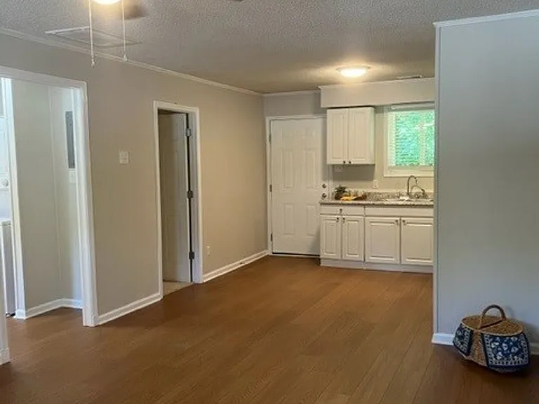 114 Bim St — Photo 4