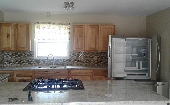 2nd image of 1312 Woodlawn St