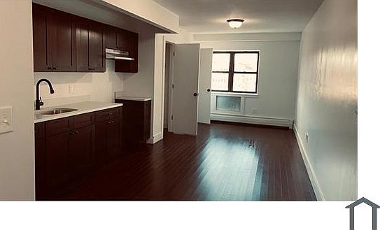 1st image of 2010 Walton Ave #5E
