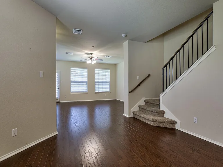 3101 Davis Ln #8002 — Photo 5