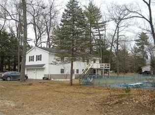 166 Pomeroy Meadow Rd, Southampton, MA 01073