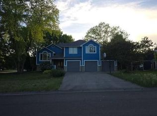 9313 Newton Ave N, Brooklyn Park, MN 55444