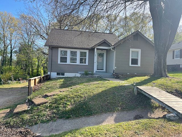 1st image of 105 Sunrise Dr